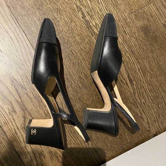 COPY - Size 36C - Picture 1 of 2